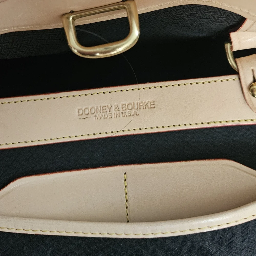 Vintage Dooney & Bourke Cabriolet Bucket Tote Bag GUC